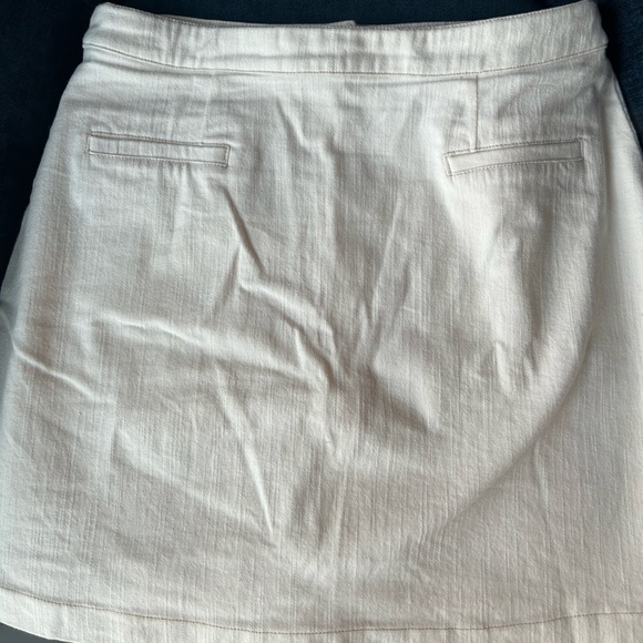 Astr Daybreak White Button Down Skirt - Picture 9 of 10